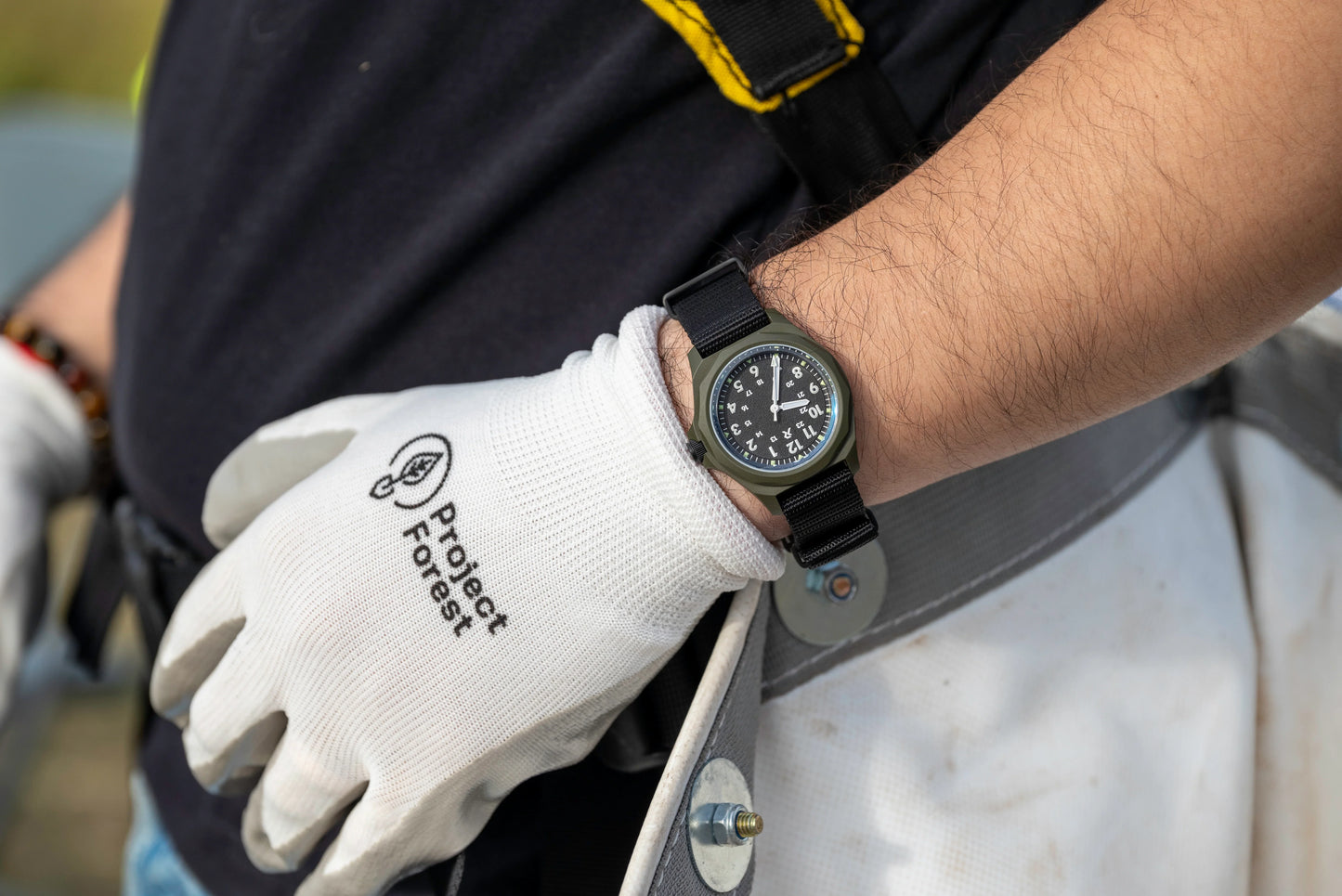 White Nitrile Palm Gloves