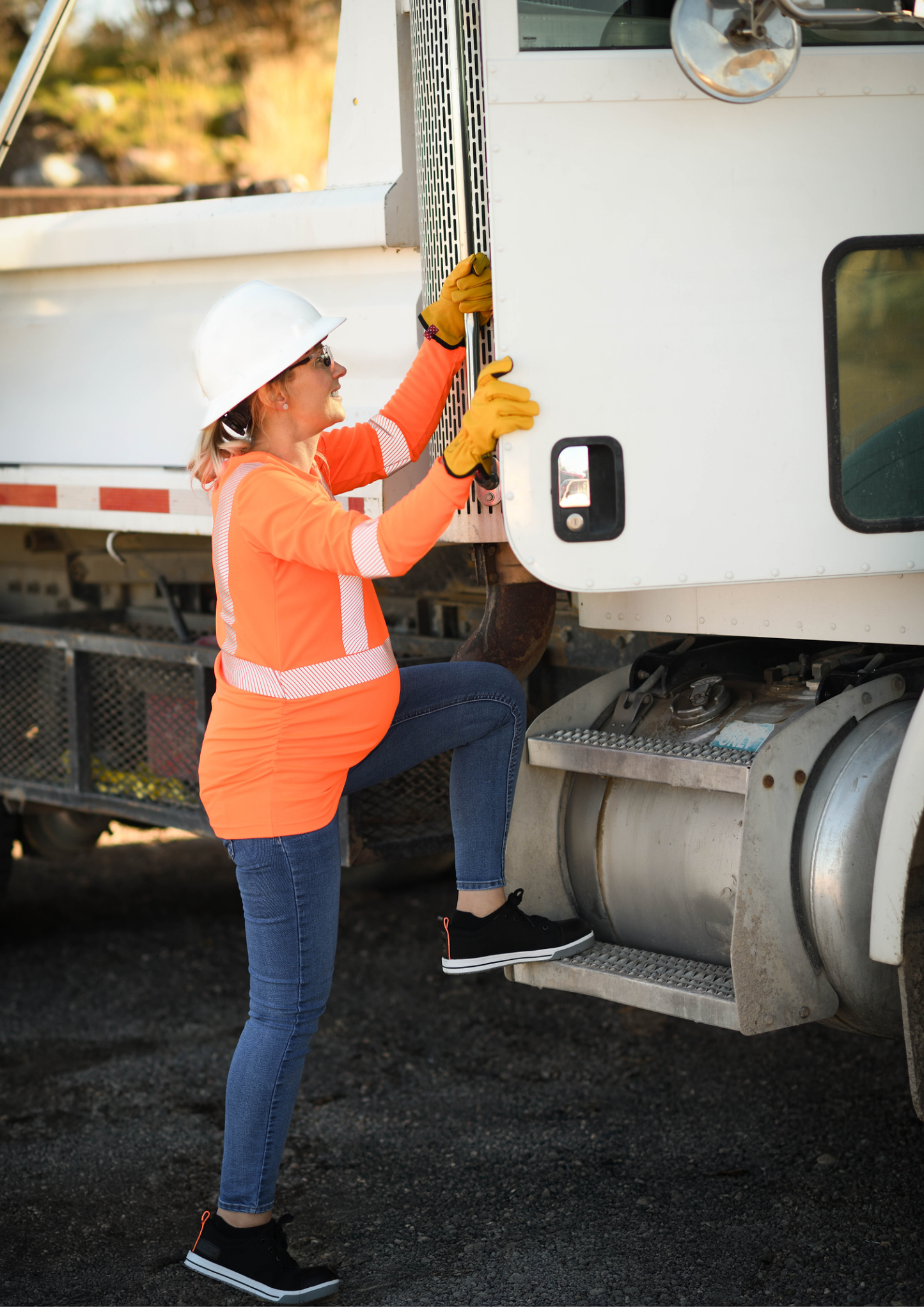 The Women's Riveter Gloves