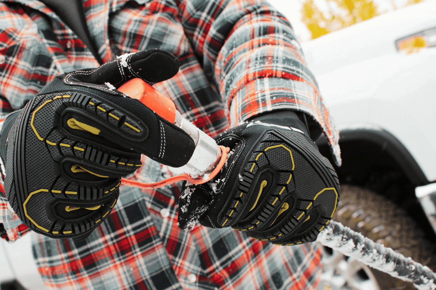 The Over Armour Winter Lined Gloves - Weldingaids Atlantic